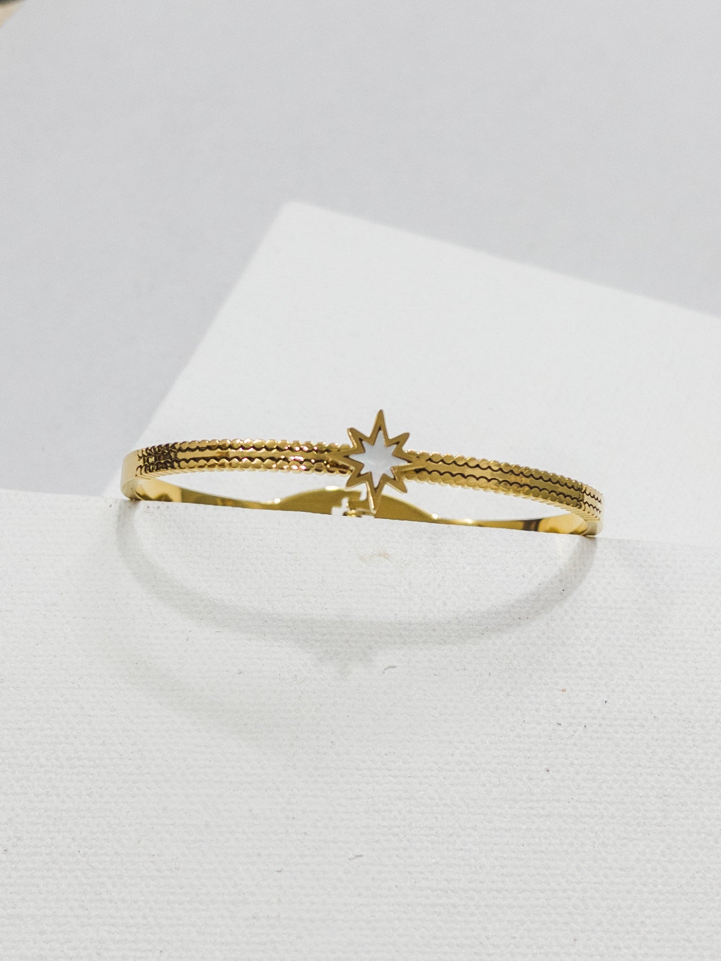 Shiny Star Bracelet